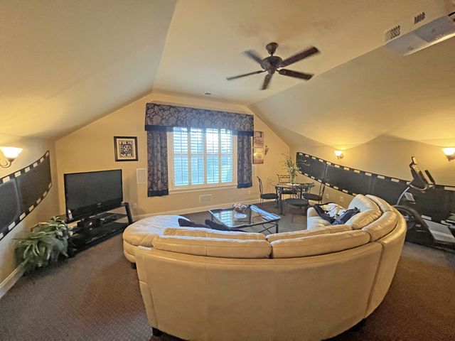 1652 Kelvington Blvd, Gallatin, TN 37066