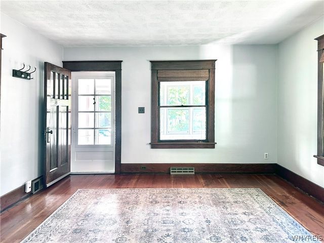 82 Marengo Avenue, Hamburg, NY 14075