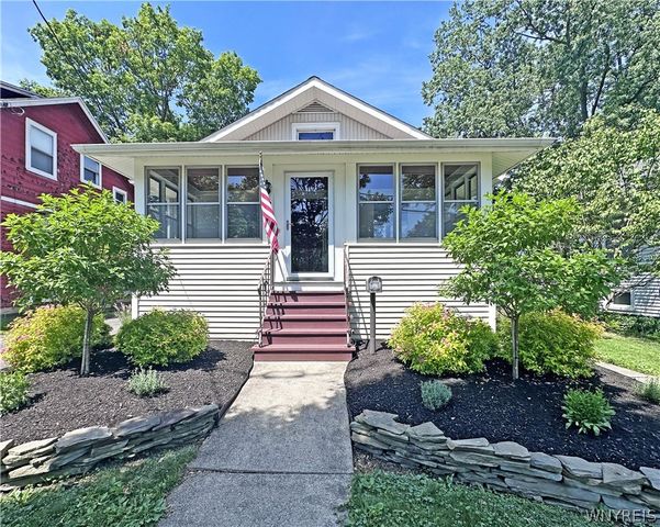 82 Marengo Avenue, Hamburg, NY 14075
