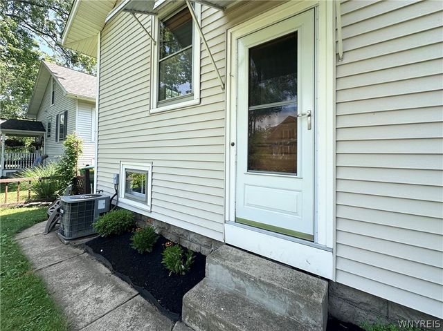 82 Marengo Avenue, Hamburg, NY 14075