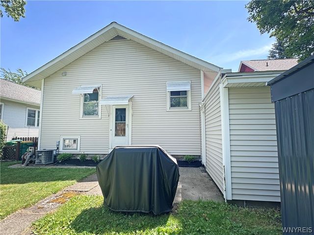 82 Marengo Avenue, Hamburg, NY 14075