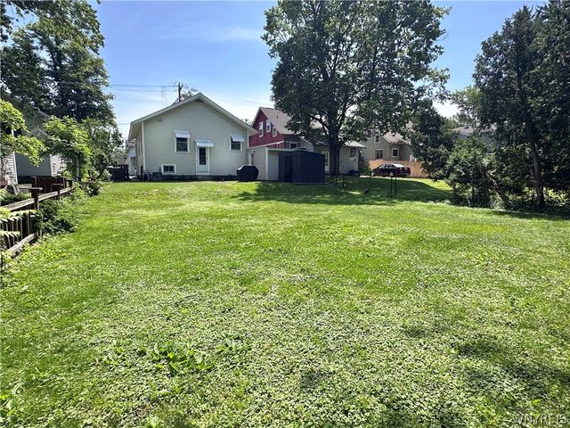 82 Marengo Avenue, Hamburg, NY 14075