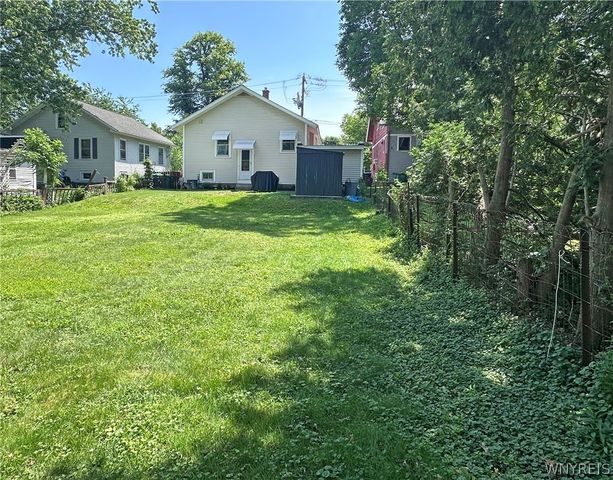 82 Marengo Avenue, Hamburg, NY 14075