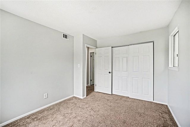 8017 E 88th Street, Kansas City, MO 64138