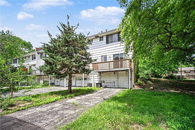 8017 E 88th Street, Kansas City, MO 64138