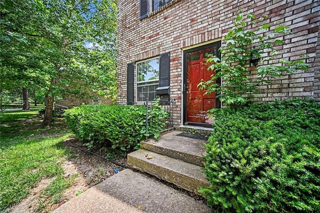 8017 E 88th Street, Kansas City, MO 64138