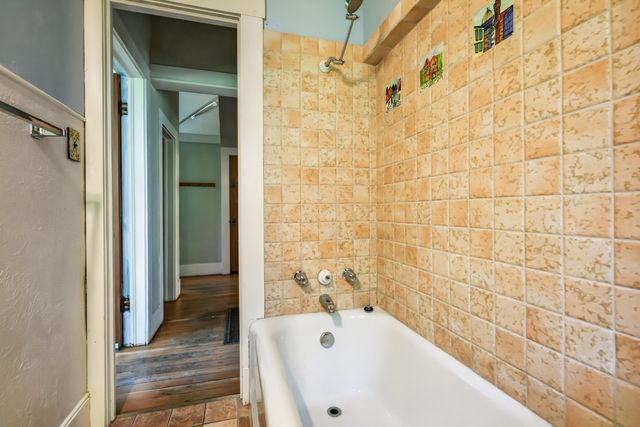 71 Scenic Drive, Ashland, OR 97520