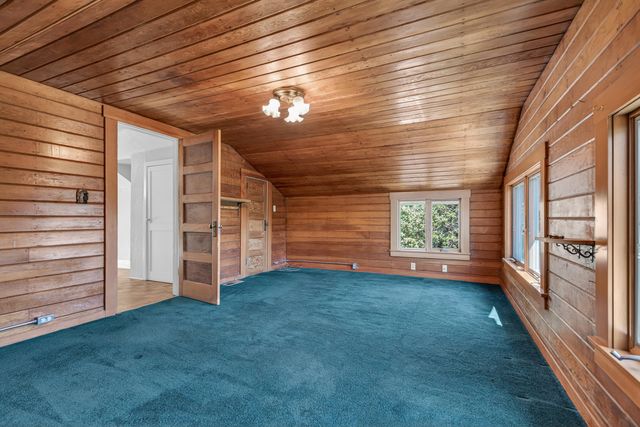 71 Scenic Drive, Ashland, OR 97520