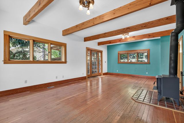 71 Scenic Drive, Ashland, OR 97520