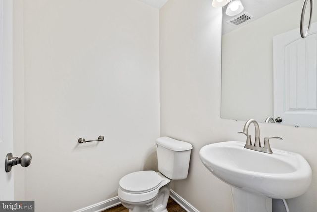 2918 HICKORYWOOD LANE, Harrisburg, PA 17110