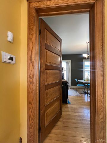 909 S Michigan Avenue, Saginaw, MI 48602