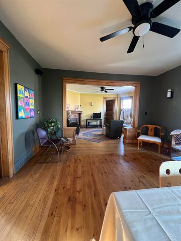909 S Michigan Avenue, Saginaw, MI 48602