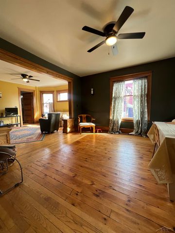 909 S Michigan Avenue, Saginaw, MI 48602