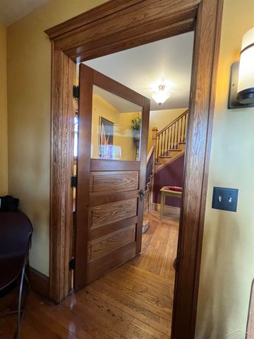 909 S Michigan Avenue, Saginaw, MI 48602