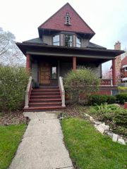909 S Michigan Avenue, Saginaw, MI 48602