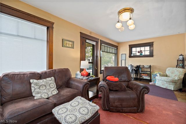 2212 Olive Avenue, Lakewood, OH 44107