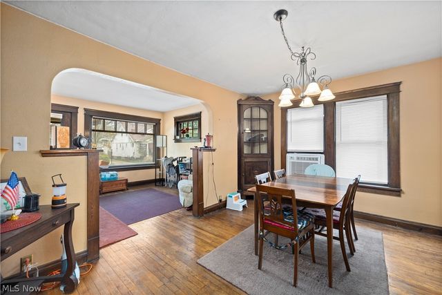 2212 Olive Avenue, Lakewood, OH 44107