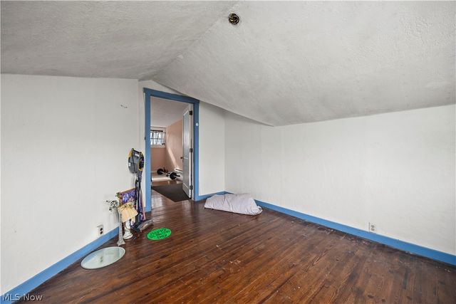 2212 Olive Avenue, Lakewood, OH 44107