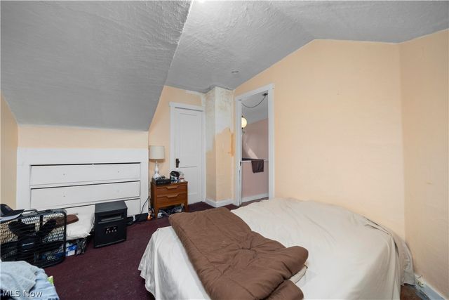 2212 Olive Avenue, Lakewood, OH 44107