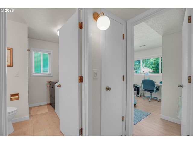14970 Ne ROSE Pkwy, Portland, OR 97230