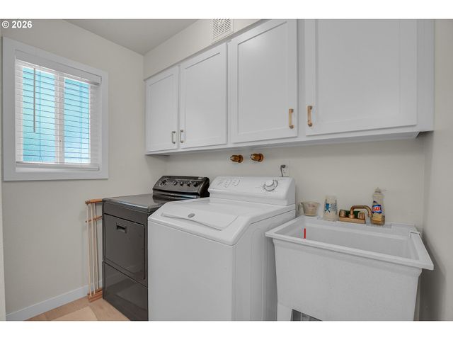 14970 Ne ROSE Pkwy, Portland, OR 97230
