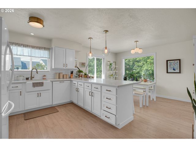 14970 Ne ROSE Pkwy, Portland, OR 97230