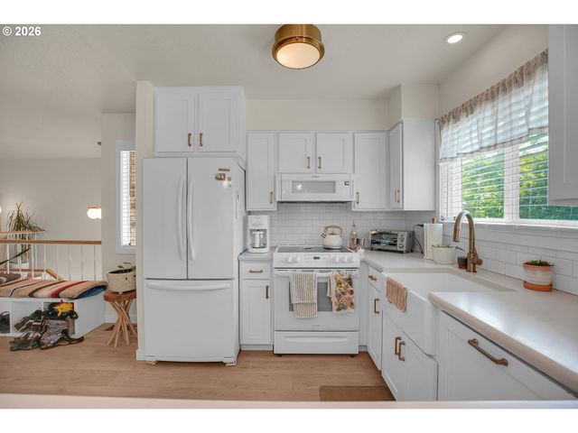 14970 Ne ROSE Pkwy, Portland, OR 97230