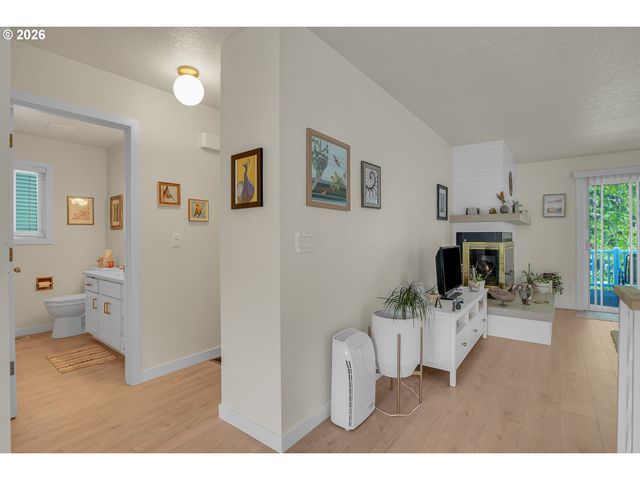 14970 Ne ROSE Pkwy, Portland, OR 97230
