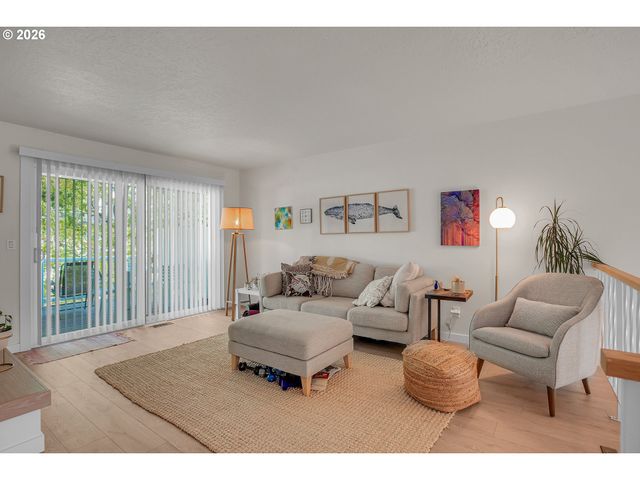 14970 Ne ROSE Pkwy, Portland, OR 97230