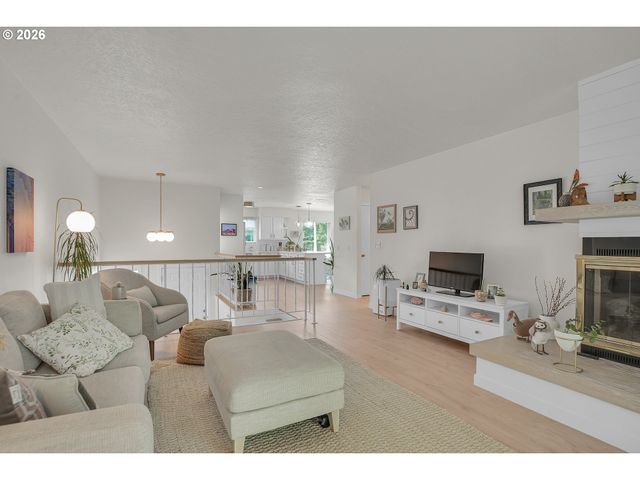 14970 Ne ROSE Pkwy, Portland, OR 97230