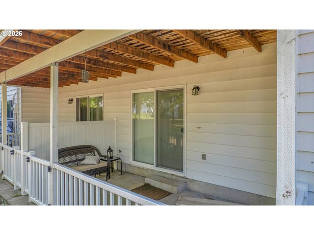 14970 Ne ROSE Pkwy, Portland, OR 97230