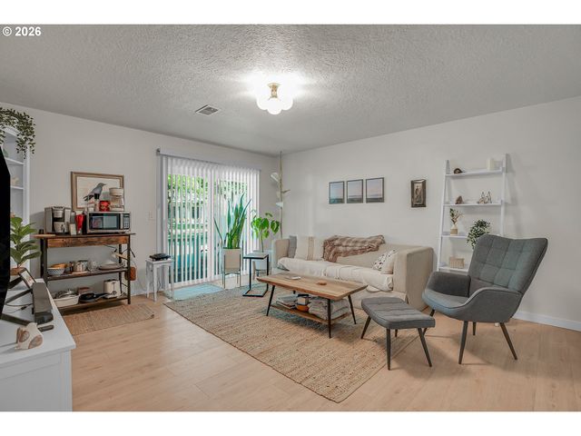 14970 Ne ROSE Pkwy, Portland, OR 97230