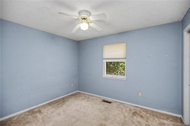 21 Thackery Lane, Bella Vista, AR 72714