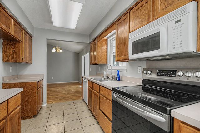 21 Thackery Lane, Bella Vista, AR 72714