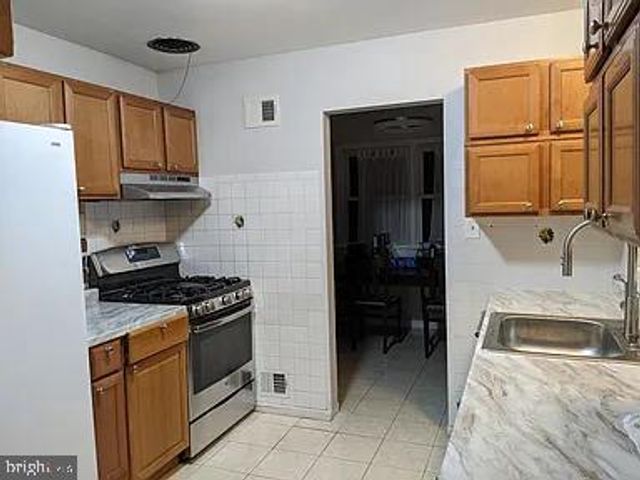 711 N KENSINGTON ST, Arlington, VA 22205