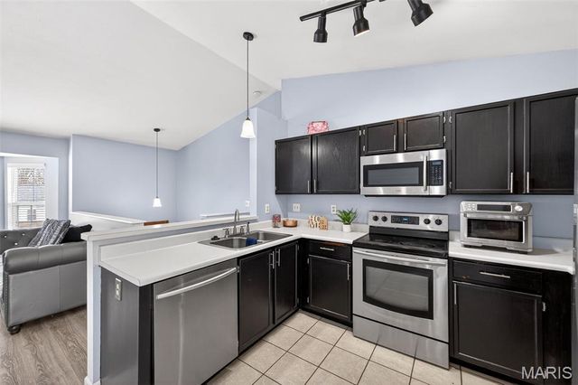 654 Glenshee Drive, Wentzville, MO 63385