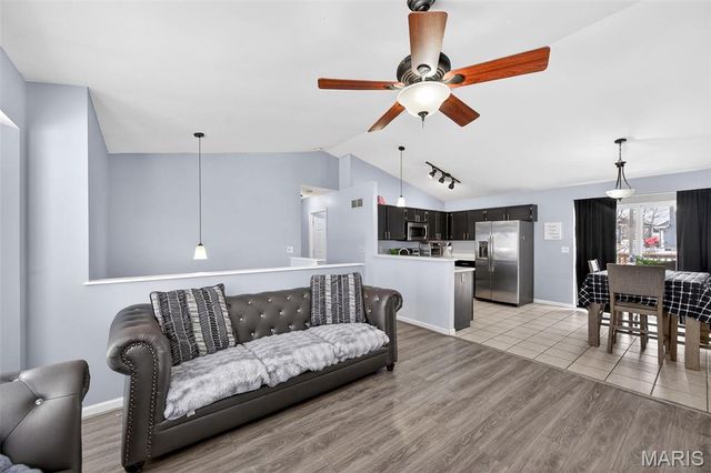 654 Glenshee Drive, Wentzville, MO 63385