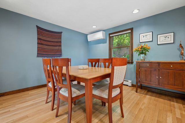 38 Albemarle Ave, Lexington, MA 02420
