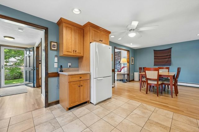 38 Albemarle Ave, Lexington, MA 02420