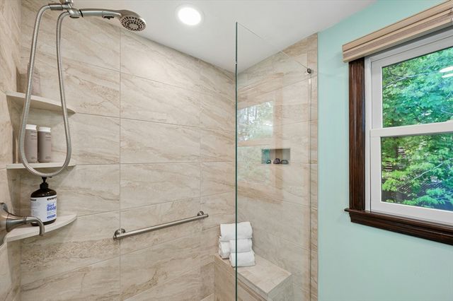 38 Albemarle Ave, Lexington, MA 02420