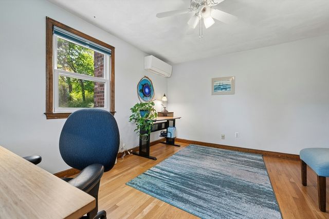 38 Albemarle Ave, Lexington, MA 02420