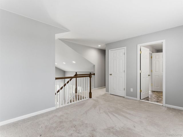 6573 Summit Ridge Court, Independence Charter Township, MI 48346