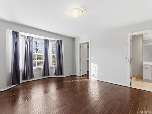 6573 Summit Ridge Court, Independence Charter Township, MI 48346
