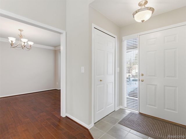 6573 Summit Ridge Court, Independence Charter Township, MI 48346