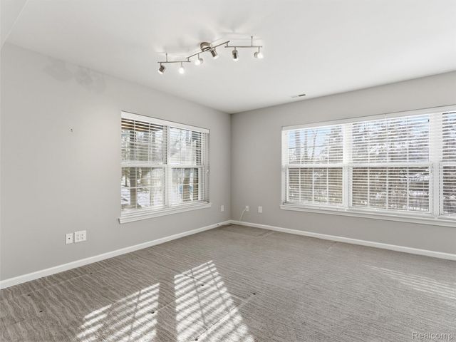6573 Summit Ridge Court, Independence Charter Township, MI 48346