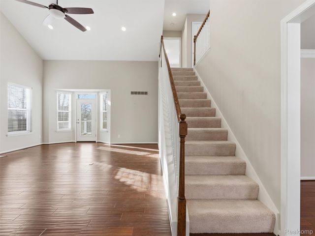 6573 Summit Ridge Court, Independence Charter Township, MI 48346