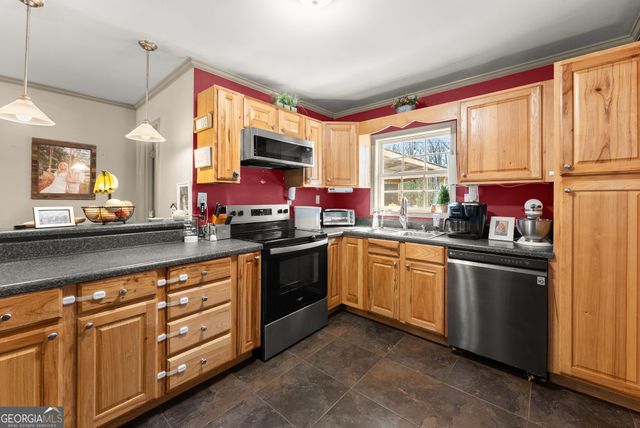 684 Underwood Farm Road, Cleveland, GA 30528