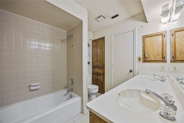 2539 Quail Glen Road, Carrollton, TX 75006