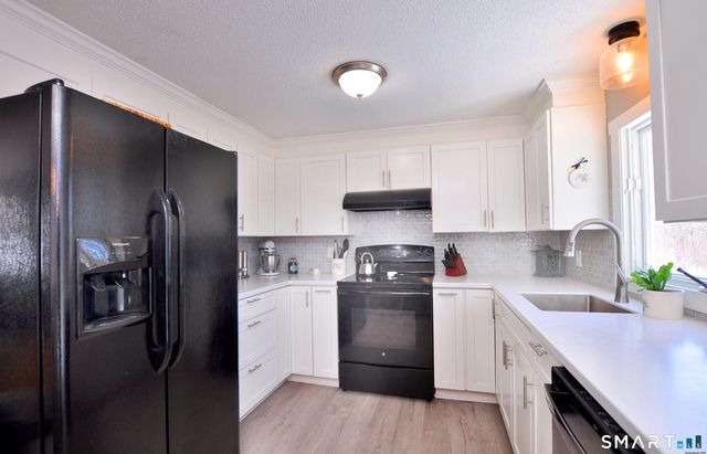 95 Colony Drive, Winchester, CT 06098