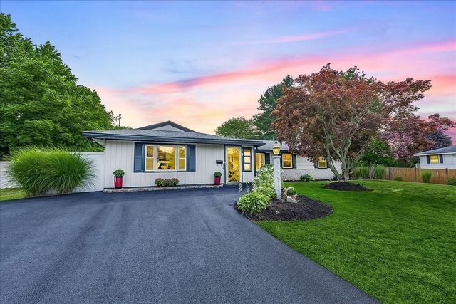 9 Algonquin Road, Danvers, MA 01923